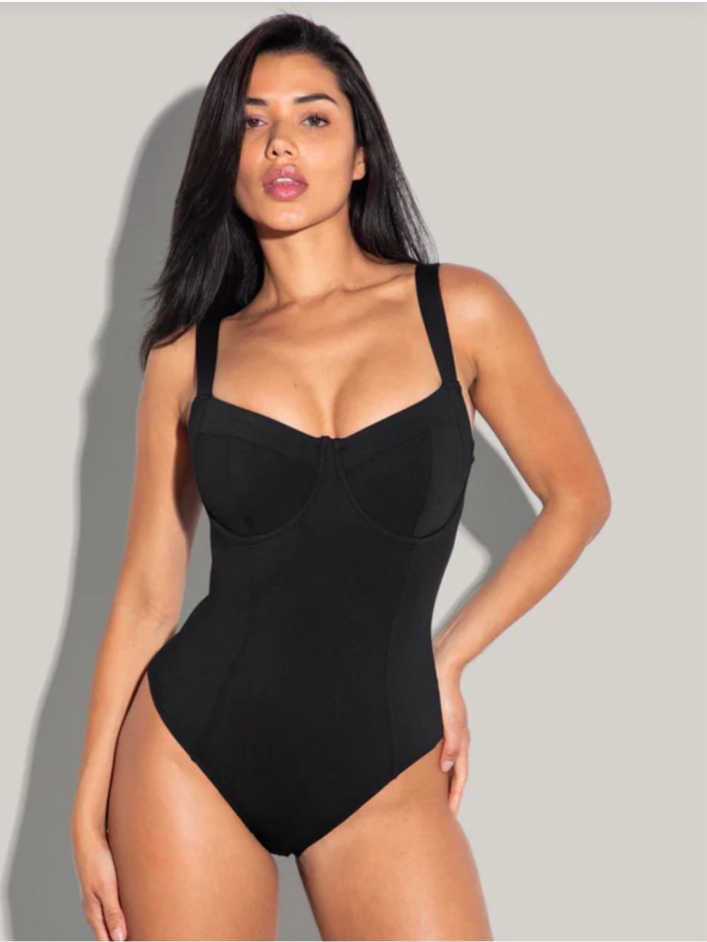 Black One-Piece Underwire Swimsuit - Picture 6 of 7